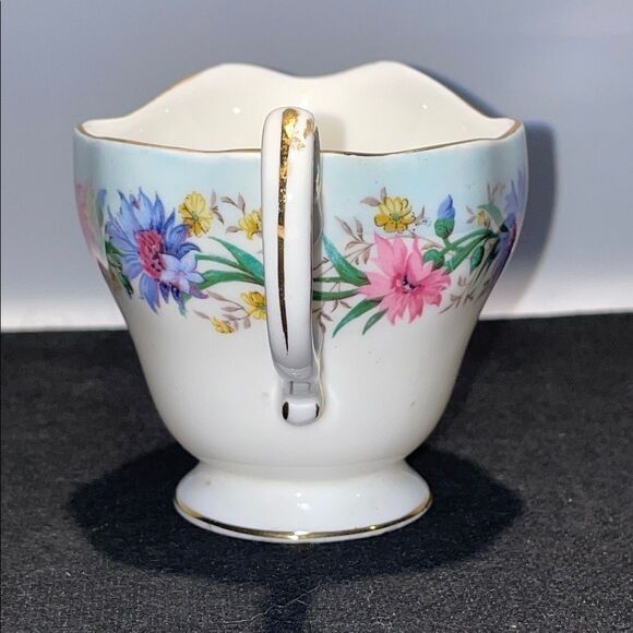 Floral Cream and Sugar Set - Picture 3 of 11